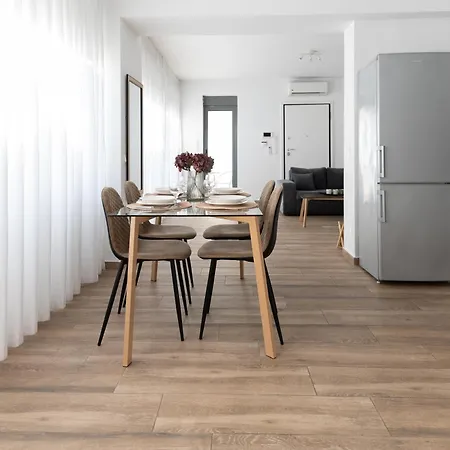Stylish Spacious Apartment In Palaio Faliro-3